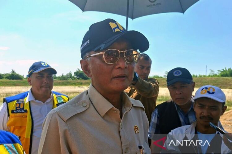 Menteri PU sebut kondisi jalan tol pada momen libur Lebaran 2026 bagus. - news berita dari antara