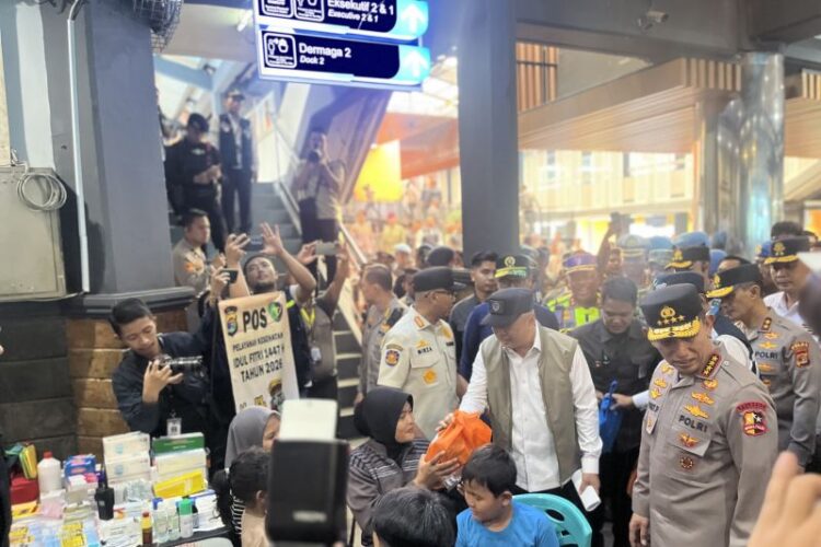 Kapolri sebut 2. 561. 629 pemudik sudah kembali ke Jakarta pada H+6. - news berita dari antara